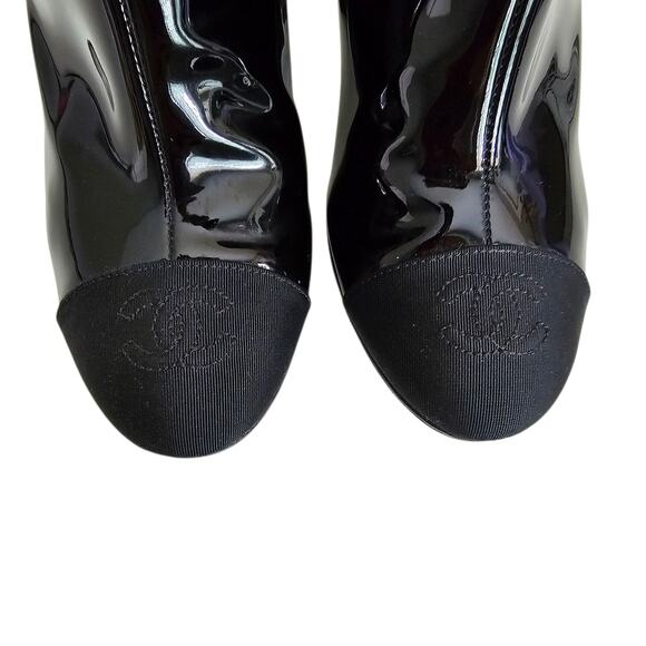 Chanel CC Cap Toe Logo Ankle Heel Boot Size 37.5 US 6.5 7 Black Patent Leather - Picture 3 of 14